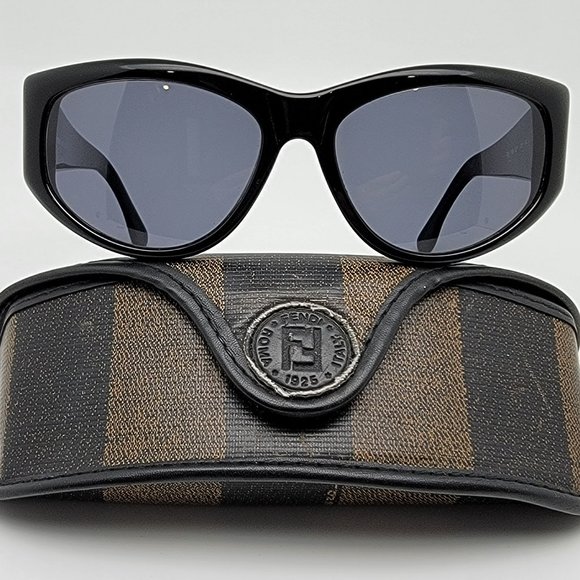 Fendi FS 146 Gloss Black Gold Frame Grey Lens Sunglasses w/ Case Italy 54-18-140